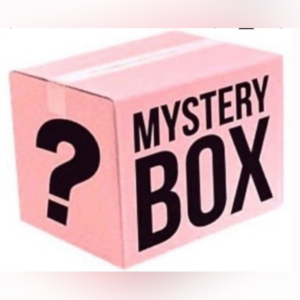 MYSTERY BOX of 5 Women’s clothing items and/or accessories💄💋 #treatyourself